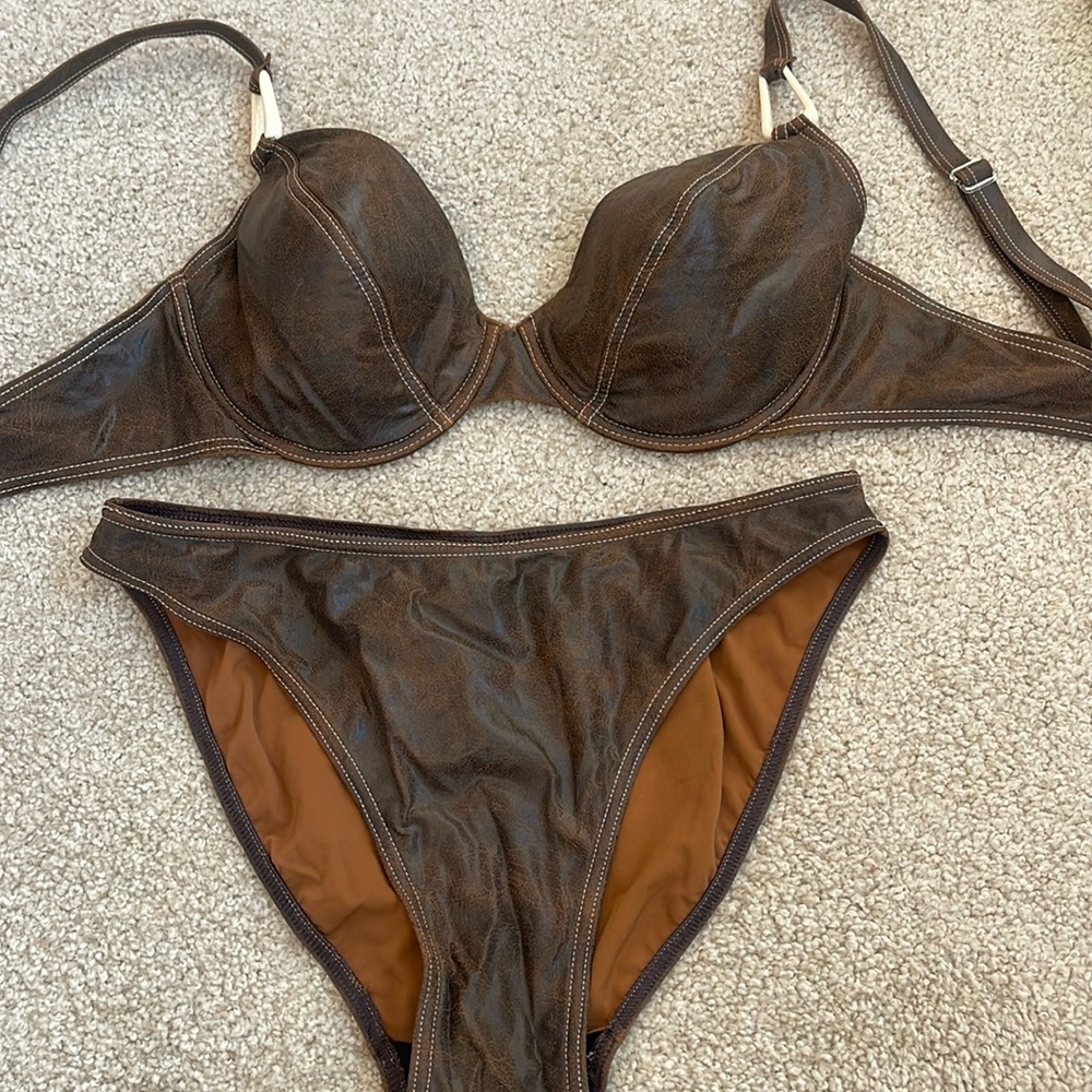 Rasurel pleather bikini, looks like distressed leather